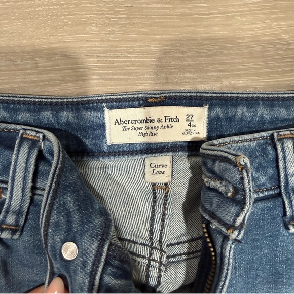 Abercrombie & Fitch Super Skinny Ankle High Rise Jeans Size 27 SHORT - Picture 4 of 9